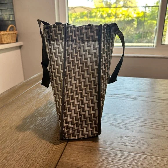 NWT! Lululemon Reusable Tote Bag - Picture 5 of 6